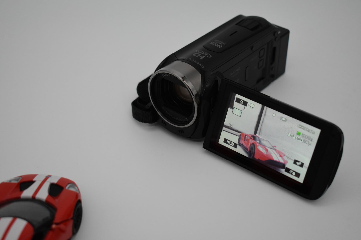 Canon Vixia HF R500 Video Camcorder 32x Optical 57x Advanced IS Zoom - Tested