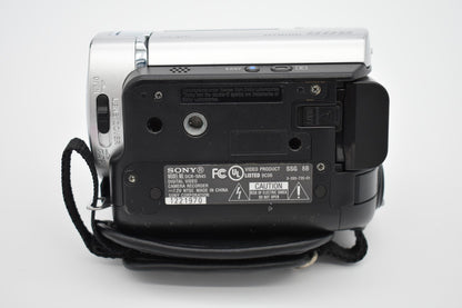 Sony Handycam DCR-SR45 Handheld Camcorder 30GB HDD Nightshot Bundle - Tested