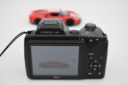 Nikon COOLPIX L310 Black Compact Digital Camera 14MP 21x Zoom Bundle - TESTED ✅