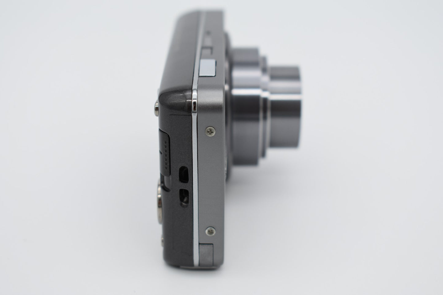 Sony Cyber-Shot DSC-W570 Silver 5x Zoom 16.1MP - English Menu - Bundle Tested