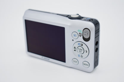 Canon PowerShot SD1300 IS Silver Compact Digital Camera 12.1MP - Bundle Tested