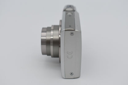 Canon PowerShot ELPH 180 Silver Digital Camera 20MP 8x Zoom - Bundle Tested