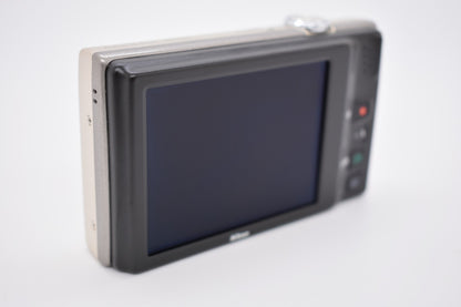 Nikon COOLPIX S6100 Digital Camera Silver 7X Wide Zoom - Bundle Fully Tested