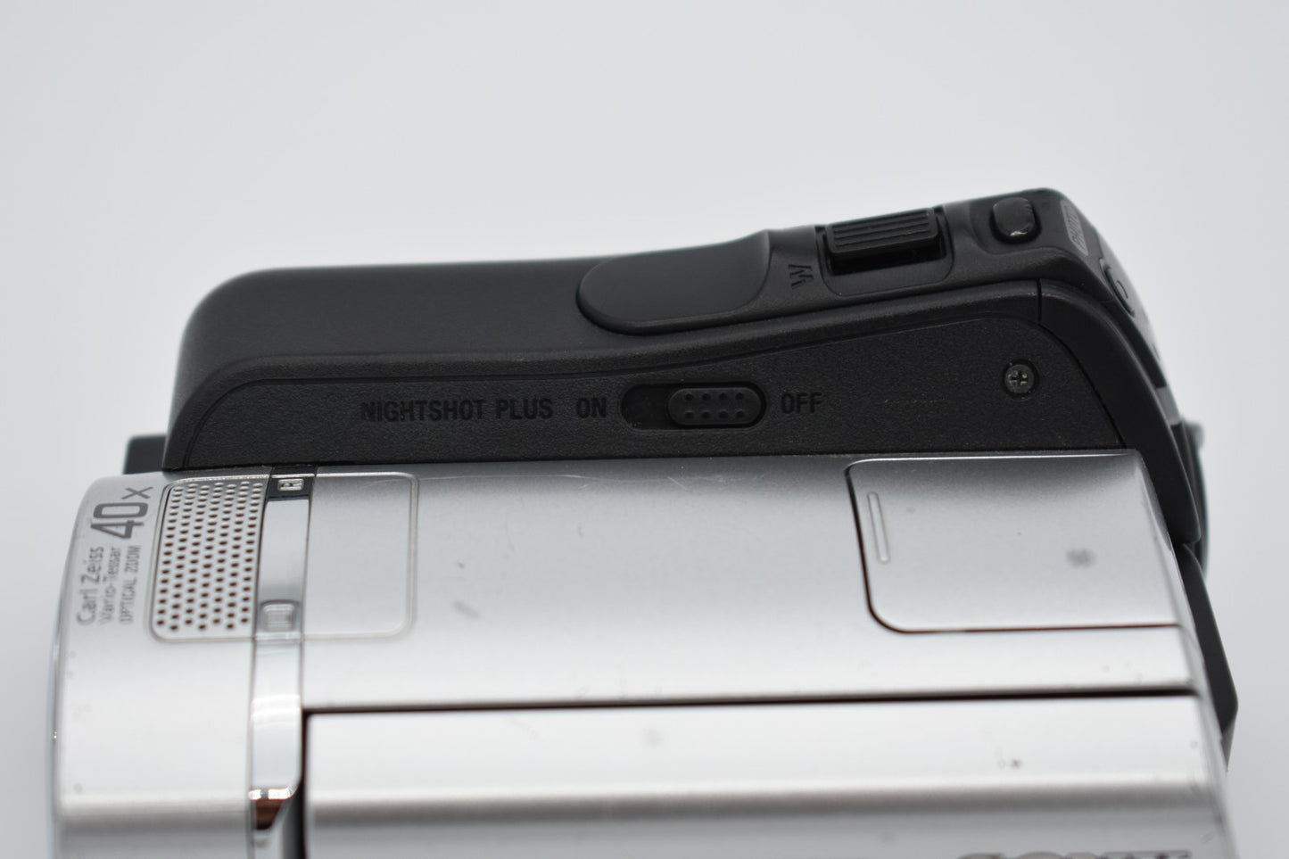 Sony Handycam DCR-SR45 Handheld Camcorder 30GB HDD Nightshot Bundle - Tested